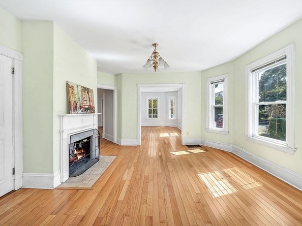 13 Weir St, Newton MA 02466