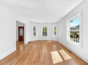 13 Weir St, Newton MA 02466