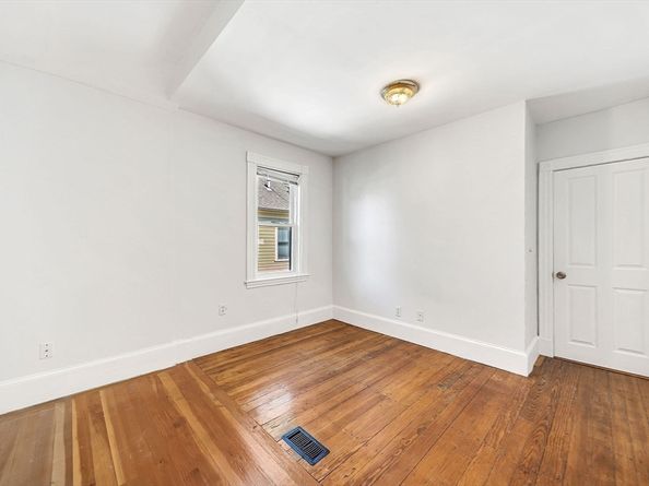 13 Weir St, Newton MA 02466