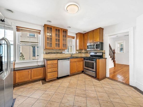 13 Weir St, Newton MA 02466