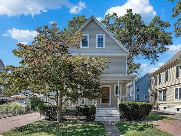 13 Weir St, Newton MA 02466