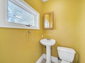 13 Weir St, Newton MA 02466