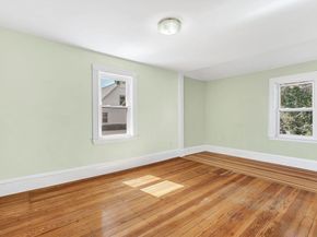 13 Weir St, Newton MA 02466
