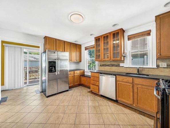 13 Weir St, Newton MA 02466