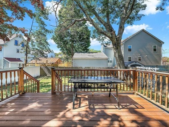 13 Weir St, Newton MA 02466