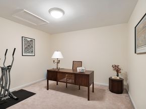 5 Chestnut Ln 5, Bedford MA 01730