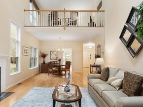 5 Chestnut Ln 5, Bedford MA 01730