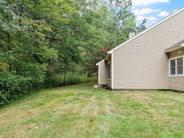 5 Chestnut Ln 5, Bedford MA 01730