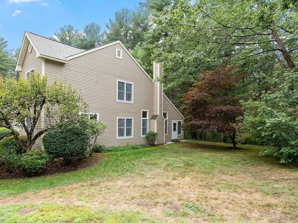 5 Chestnut Ln 5, Bedford MA 01730
