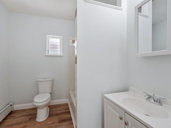 39 Arlington St, Fitchburg MA 01420