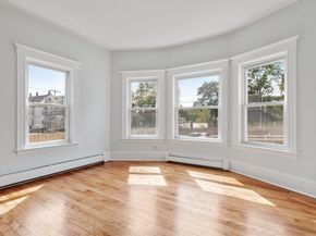 39 Arlington St, Fitchburg MA 01420