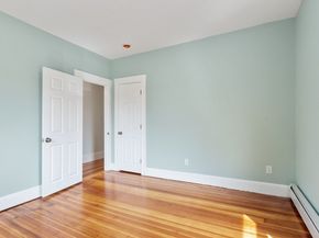 39 Arlington St, Fitchburg MA 01420