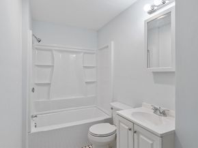 39 Arlington St, Fitchburg MA 01420