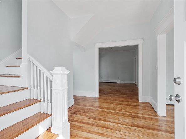 39 Arlington St, Fitchburg MA 01420