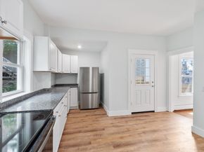 39 Arlington St, Fitchburg MA 01420