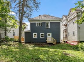 39 Arlington St, Fitchburg MA 01420