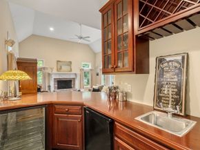 141 Deerfield Ln, Hanover MA 02339