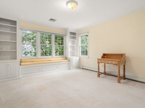 141 Deerfield Ln, Hanover MA 02339