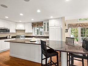 141 Deerfield Ln, Hanover MA 02339