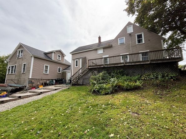 18 Sutton Ave, Oxford MA 01540