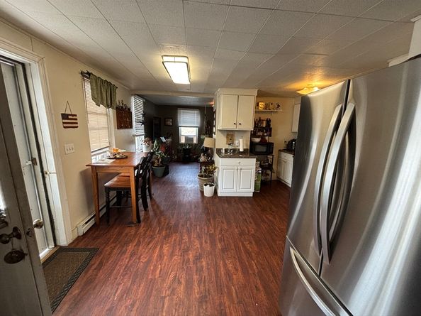 18 Sutton Ave, Oxford MA 01540