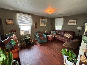 18 Sutton Ave, Oxford MA 01540