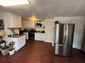 18 Sutton Ave, Oxford MA 01540