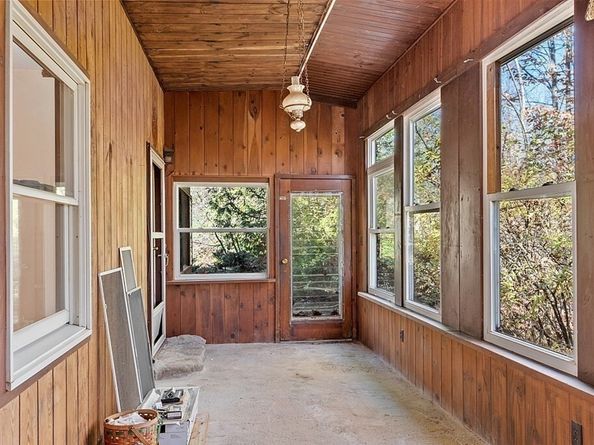 240 Barre Rd, Phillipston MA 01331