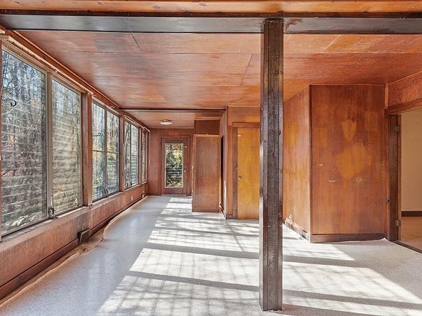 240 Barre Rd, Phillipston MA 01331