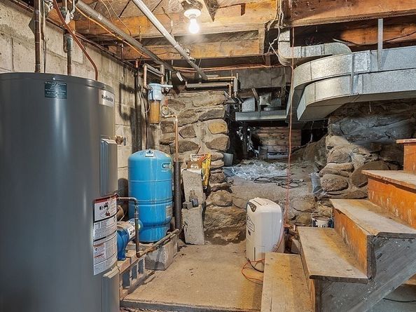 240 Barre Rd, Phillipston MA 01331