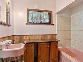 240 Barre Rd, Phillipston MA 01331