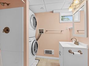 3 Keith Rd, Wayland MA 01778