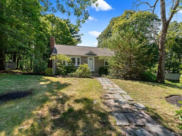 3 Keith Rd, Wayland MA 01778