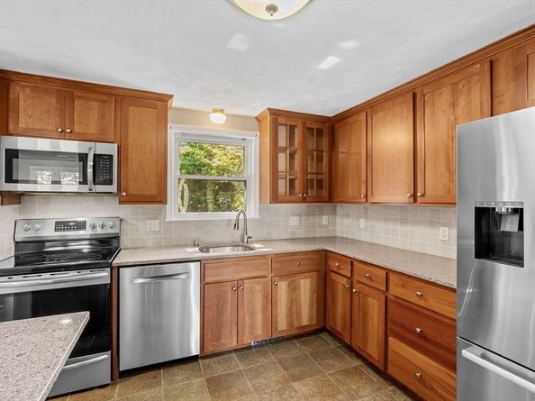 3 Keith Rd, Wayland MA 01778