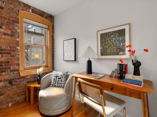 156 Prince St 11, Boston MA 02113