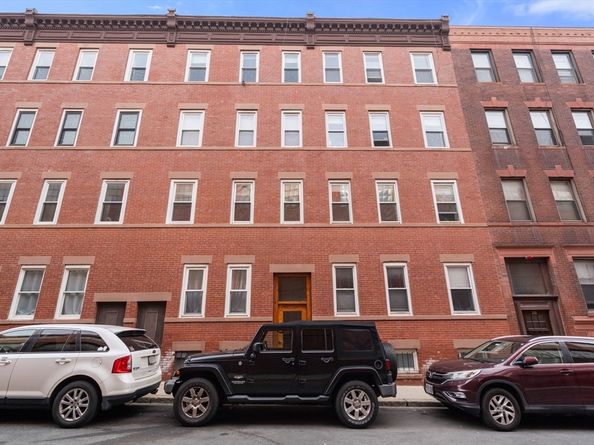 156 Prince St 11, Boston MA 02113