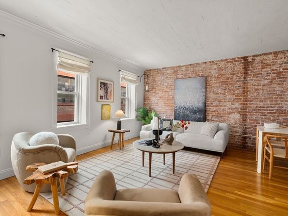156 Prince St 11, Boston MA 02113