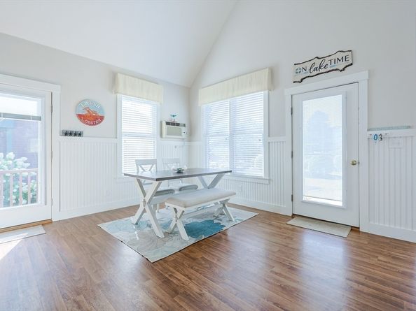 2 Courtview Ln 2, Westford MA 01886
