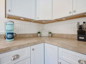 2 Courtview Ln 2, Westford MA 01886