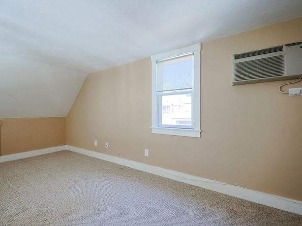 2 Courtview Ln 2, Westford MA 01886
