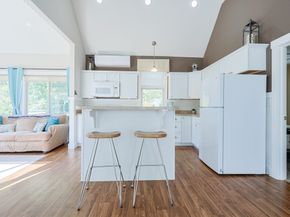 2 Courtview Ln 2, Westford MA 01886
