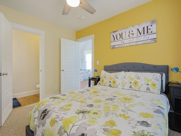 2 Courtview Ln 2, Westford MA 01886