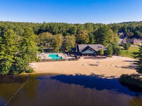 2 Courtview Ln 2, Westford MA 01886