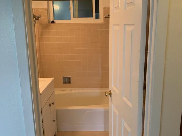 370 Bartlett Street 3, San Francisco CA 94110
