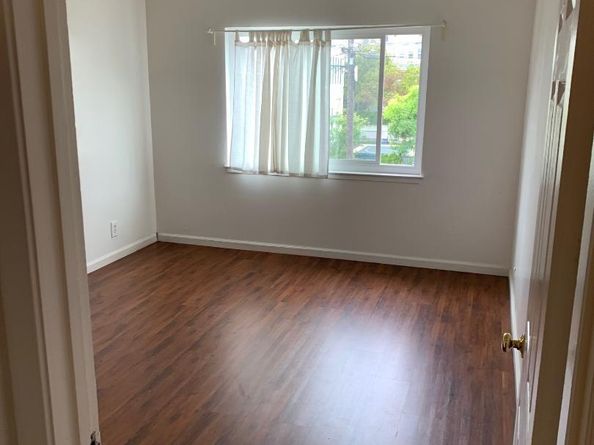 370 Bartlett Street 3, San Francisco CA 94110