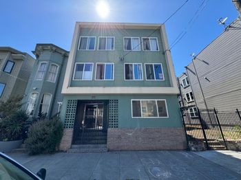 370 Bartlett Street