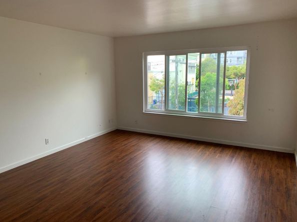 370 Bartlett Street 3, San Francisco CA 94110