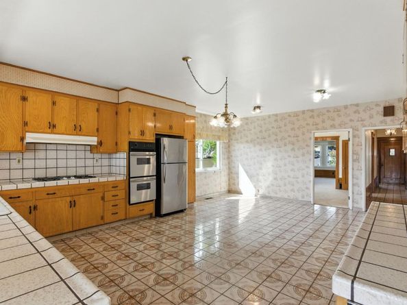 737 Baden Avenue, South San Francisco CA 94080