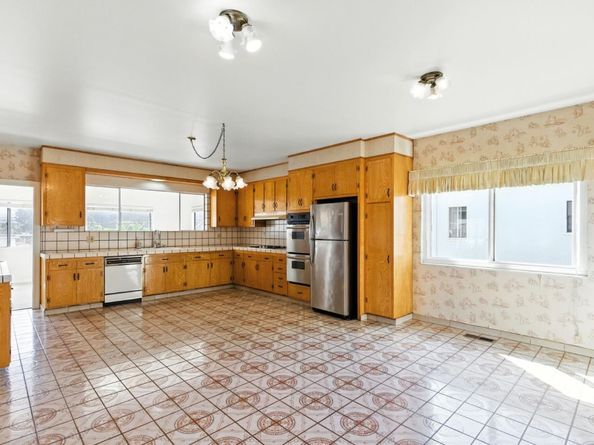 737 Baden Avenue, South San Francisco CA 94080