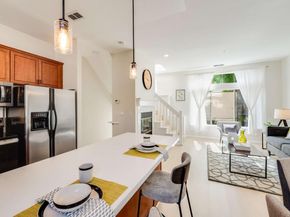 979 Pinto Palm Terrace 45, Sunnyvale CA 94087